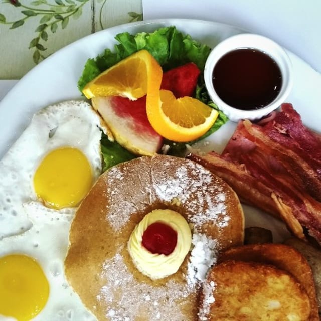 Country Breakfast.